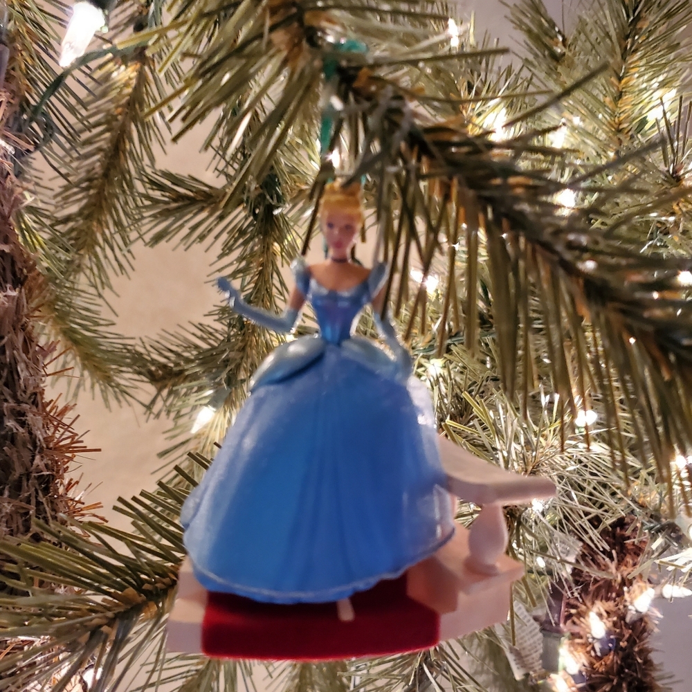 Hallmark Disney Cinderella 2007 Ornament